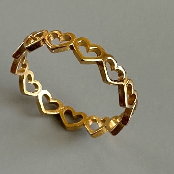 14k Gold Vermeil Simple Eternity Heart Ring - Picture 12 of 12